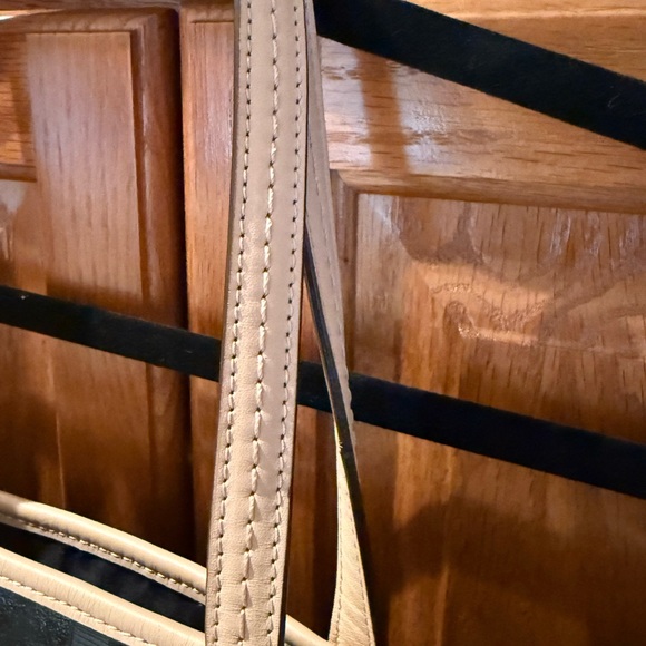 Coach Tote Black & Tan leather trim - Picture 5 of 12